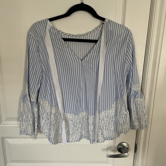 Lose fit top - Picture 2 of 2